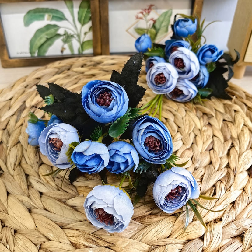 Искусственные цветы в Ростове-на-Дону | Цветы искусственные «Камелии», голубые, букет