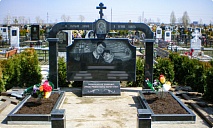 Какой памятник лучше поставить на могилу родителей?